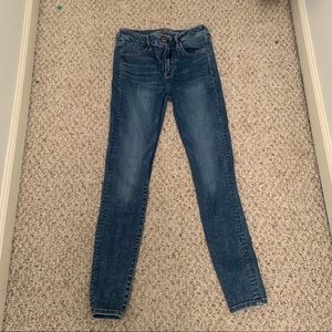 American Eagle skinny jeans